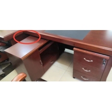 办公桌